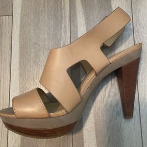 Michael Kors nude platform heel 9M